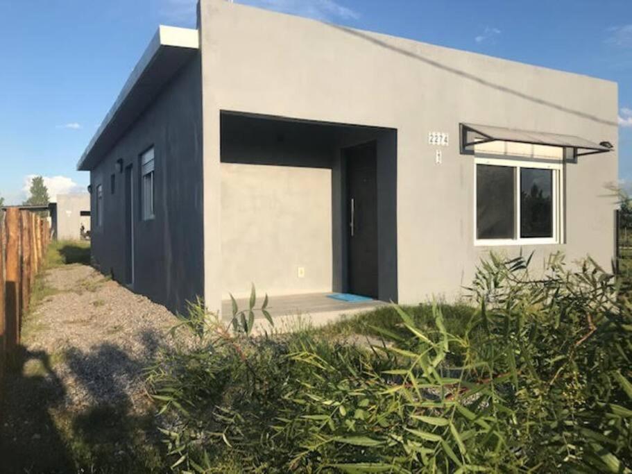 Comoda Casa Con Jardin En Colonia Del Sacramento Ngoại thất bức ảnh