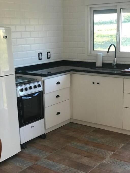 Comoda Casa Con Jardin En Colonia Del Sacramento Ngoại thất bức ảnh