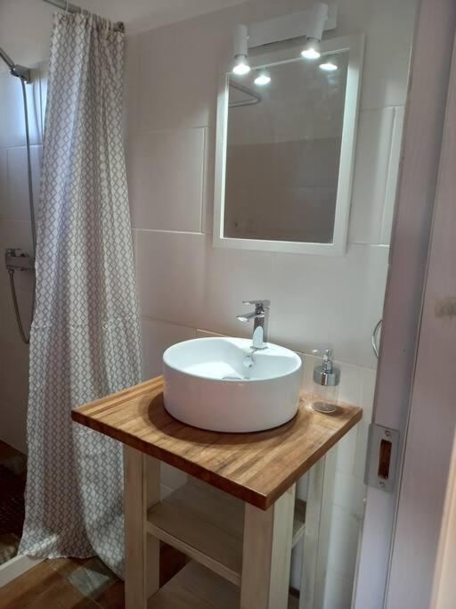 Comoda Casa Con Jardin En Colonia Del Sacramento Ngoại thất bức ảnh