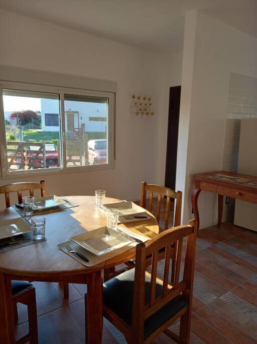 Comoda Casa Con Jardin En Colonia Del Sacramento Ngoại thất bức ảnh
